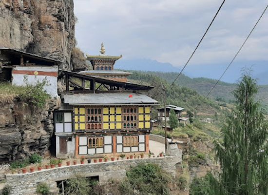 bhutan/central-bhutan/landmark/dzongdrakha-monastry