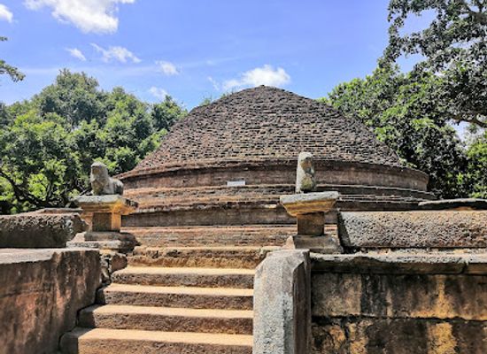 sri-lanka/ruhuna/landmark/lahugala-magul-maha-viharaya