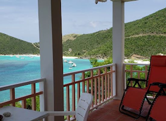 british-virgin-islands/jost-van-dyke/landmark/white-bay-villas-beach-club