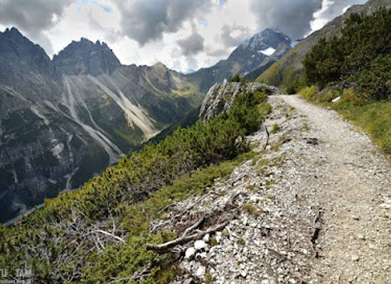 austria/stubai-valley/landmark/antrags-bankchen-stubai