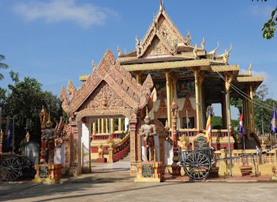 cambodia/battambang/landmark/ek-phnom-temple