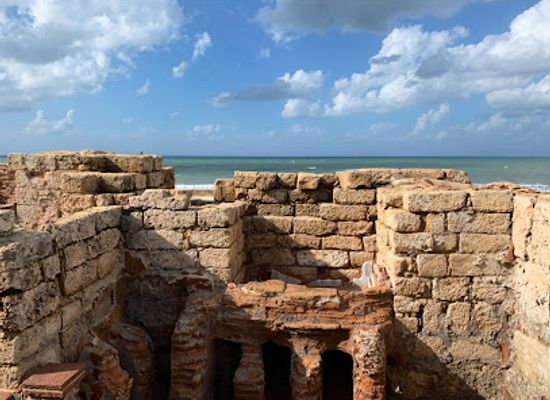 israel/caesarea/caesarea-port/landmark/roman-aqueduct