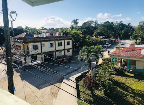 belize/toledo-district/landmark/charlton-s-inn