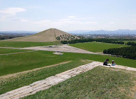 japan/sapporo/moerenuma-park/landmark/mt-moere