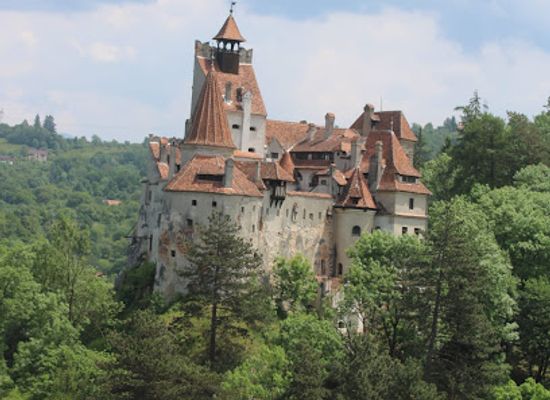 romania/bran-moieciu/landmark/crucea-bran