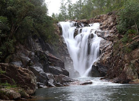 guatemala/caribbean-coast/landmark/big-rock-falls