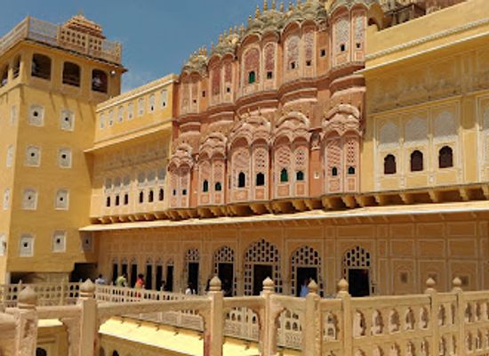 india/jaipur/hawa-mahal/landmark/jantar-mantar-jaipur