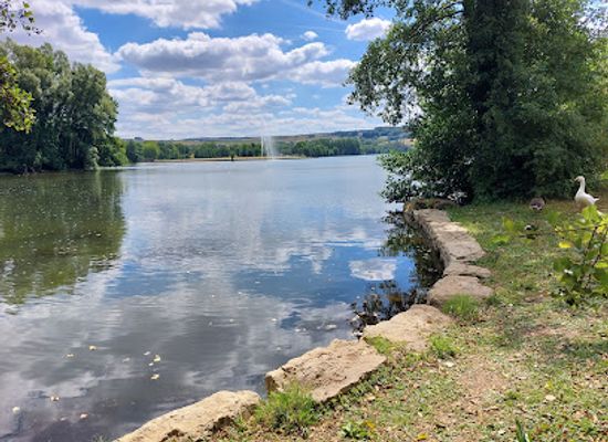 luxembourg/echternach-lake/landmark/perekop