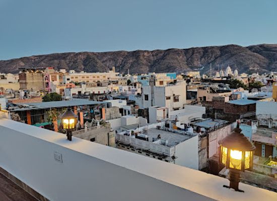 india/pushkar/landmark/varah-square-guest-house