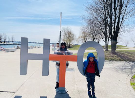 canada/toronto/harbourfront/landmark/hto-sign
