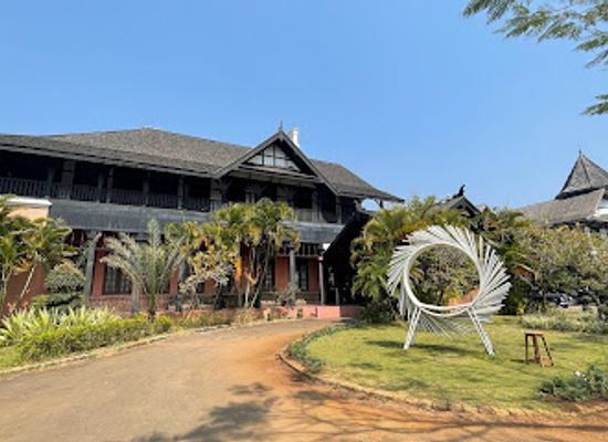 myanmar-burma/pyin-oo-lwin/landmark/governor-s-house