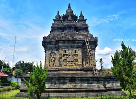 indonesia/central-java/landmark/pawon-temple