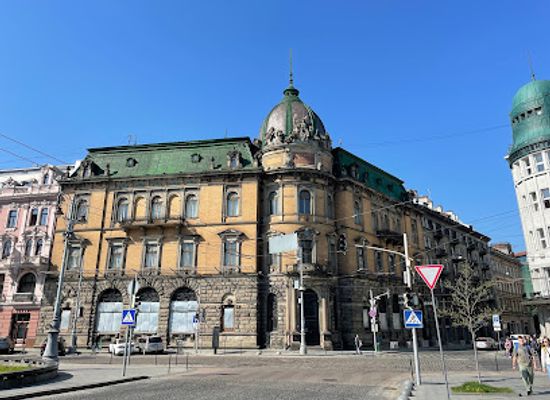 ukraine/lviv/landmark/museum-of-ethnography-and-crafts