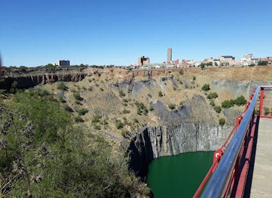 south-africa/kimberley/landmark/the-big-hole-viewing-platform