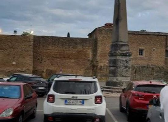 italy/val-di-chiana/landmark/piazza-giuseppe-garibaldi