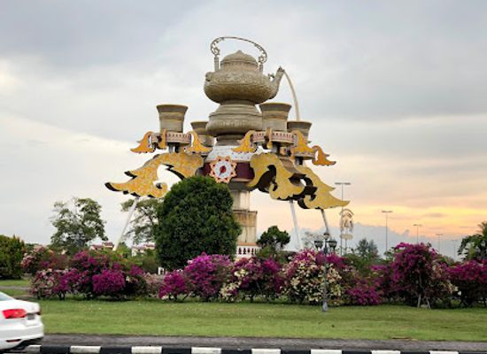 brunei/ulu-belait/landmark/tea-pot-roundabout