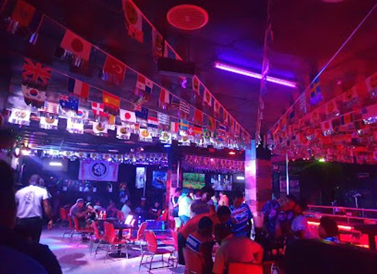 fiji/western-division/landmark/white-house-night-club-live-karaoke