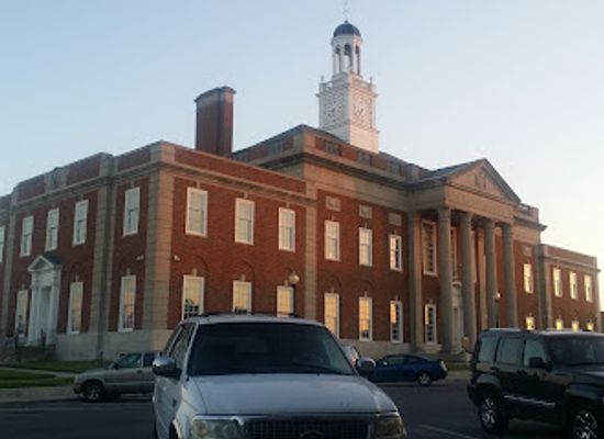 missouri/independence/landmark/clinton-s-soda-fountain