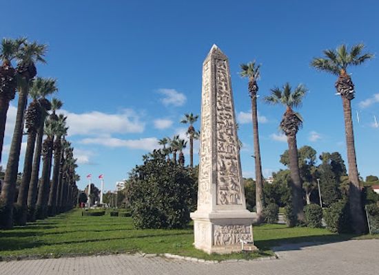turkiye/izmir/konak/landmark/egyptian-obelisk