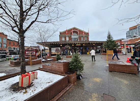 canada/ottawa/byward-market/landmark/byward-market-plaza