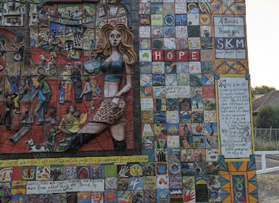 australia/melbourne/st-kilda/landmark/great-wall-of-st-kilda