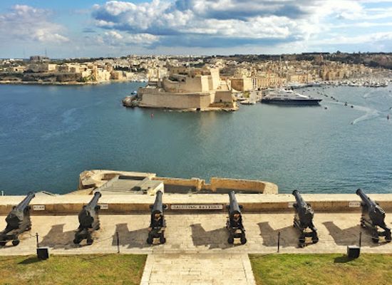 malta/western-district/landmark/upper-barrakka