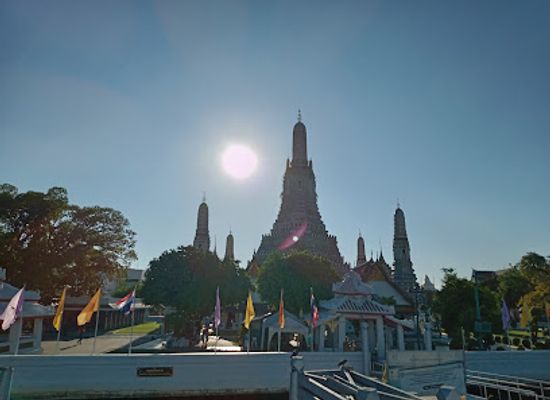thailand/chao-phraya-river-basin/landmark/chao-phraya-tourist-boat-tha-maharaj-pier