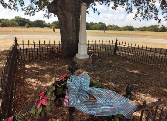 texas/blackland-prairie/landmark/battle-creek-burial-ground-historical-marker