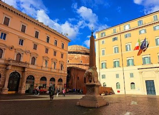 vatican-city/vatican-pinacoteca/landmark/piazza-della-minerva