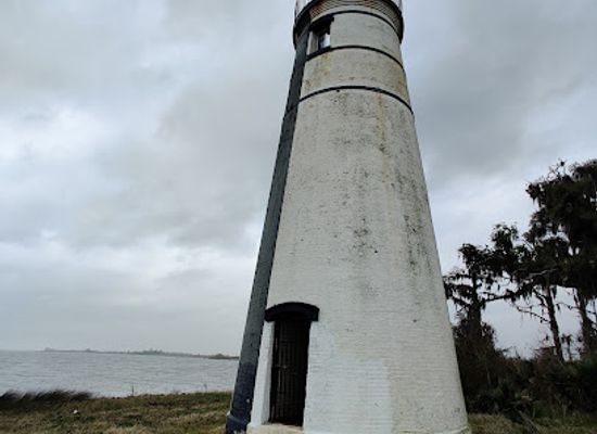 louisiana/northshore/landmark/tchefuncte-river-lighthouse