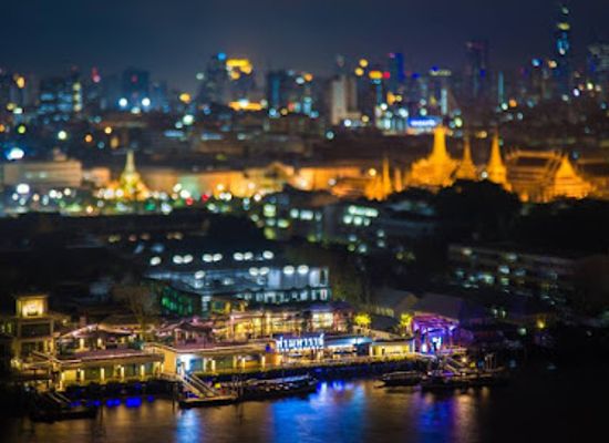 thailand/chao-phraya-river-basin/landmark/tha-maharaj-shopping-mall