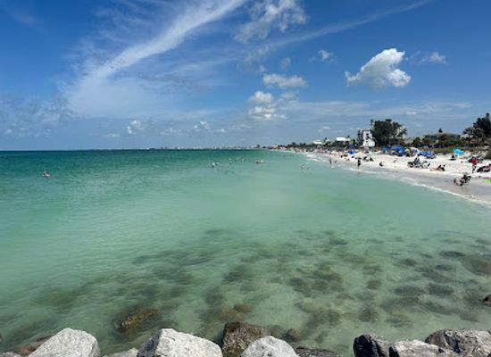 florida/tampa-bay-area/landmark/1st-ave-beach-access