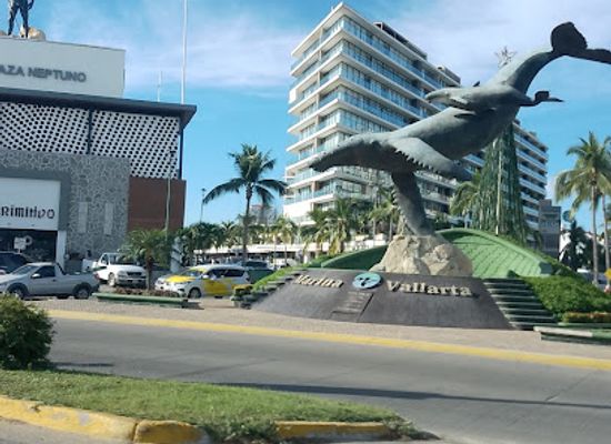 mexico/western-mexico/landmark/playa-las-animas-puerto-vallarta