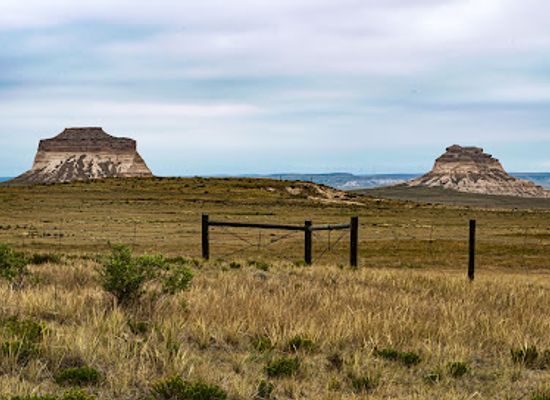 colorado/high-plains/landmark/pawnee-buttes-trailhead