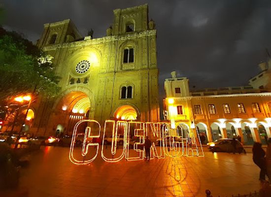 ecuador/zamora-chinchipe-region/landmark/calderon-park