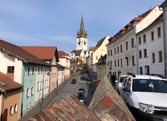 romania/sibiu-area/landmark/zidul-cetatii-strada-centumvirilor