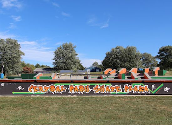 illinois/bolingbrook/landmark/central-park-bolingbrook-park-district