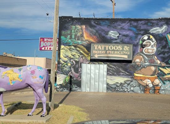 texas/amarillo/landmark/music-box-body-art-studio