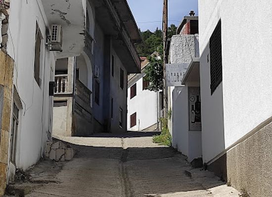 montenegro/ulcinj/landmark/buzuku-montenegro-olive-oil