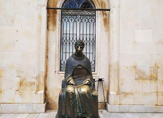 croatia/dubrovnik/landmark/monument-of-marin-drzic