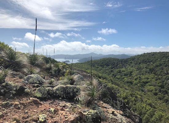australia/whitsunday-islands/landmark/middle-head