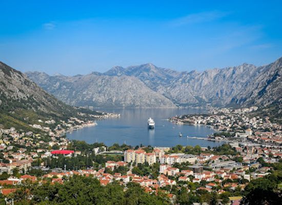 montenegro/bay-of-kotor/landmark/skaljari-fortress