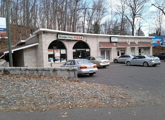 connecticut/meriden/landmark/hubbard-park-pizza