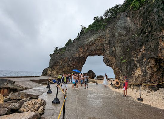 philippines/boracay/landmark/cujo-s-keyhole