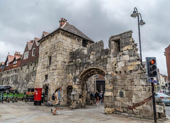 united-kingdom/york/attraction/exhibition-square