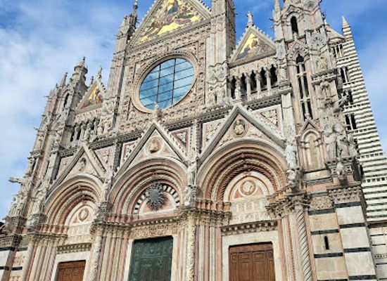 italy/siena/landmark/cripta-del-duomo-di-siena