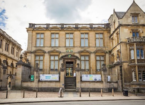 united-kingdom/oxford/attraction/history-of-science-museum
