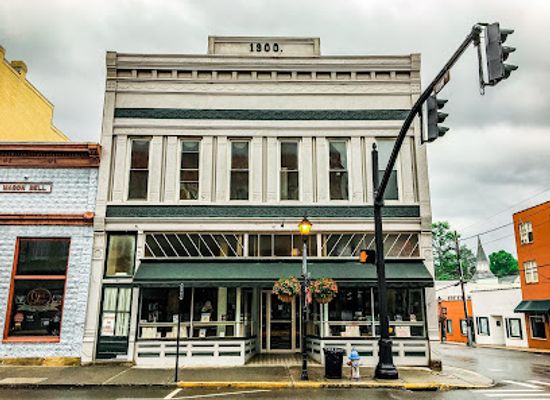 west-virginia/lewisburg/landmark/a-new-chapter-bookstore