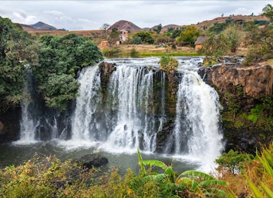 madagascar/itasy/landmark/les-chutes-de-la-lily