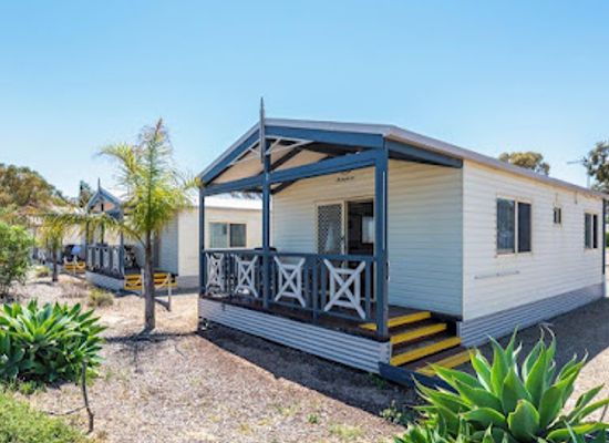 australia/yorke-peninsula/landmark/port-broughton-tourist-park